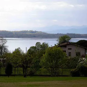  Appartamento Vista Lago-appartamento Funzionale Con Vista Italia