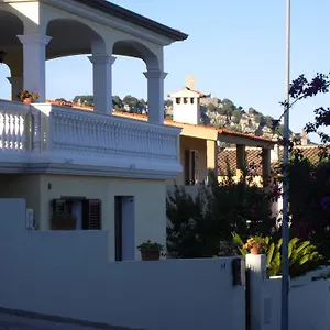 Bed & Breakfast La Collina, Posada (Sardinia)